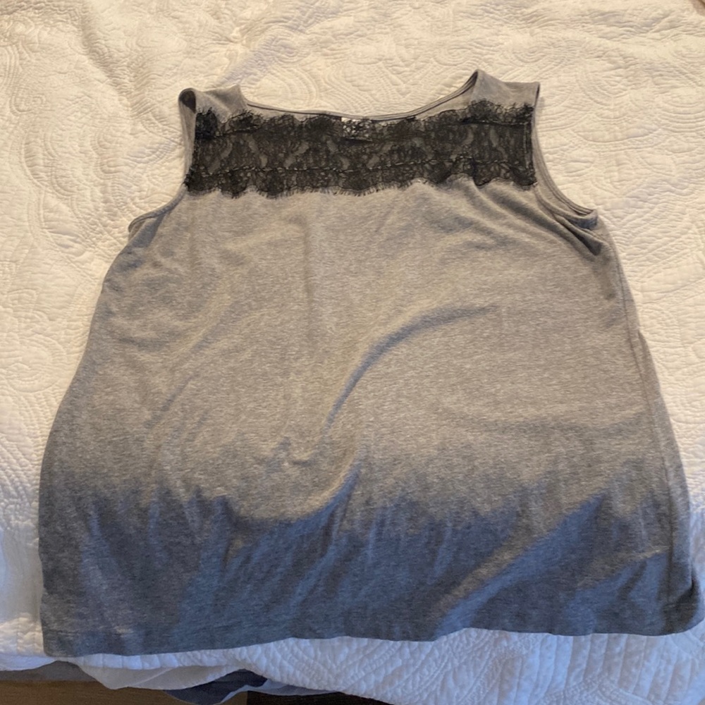 Cabi sleeveless shirt